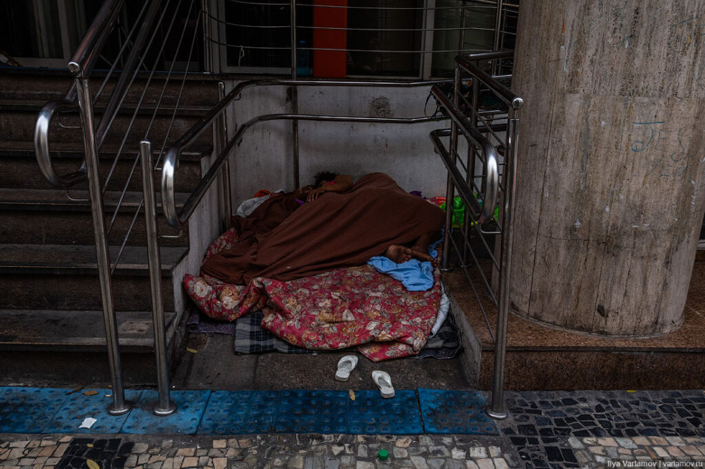 Бездомные в Рио-де-Жанейро