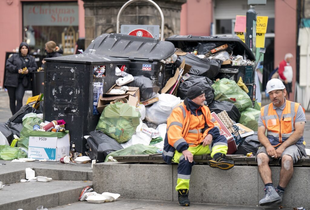 Забастовка сборщиков мусора в Эдинбурге